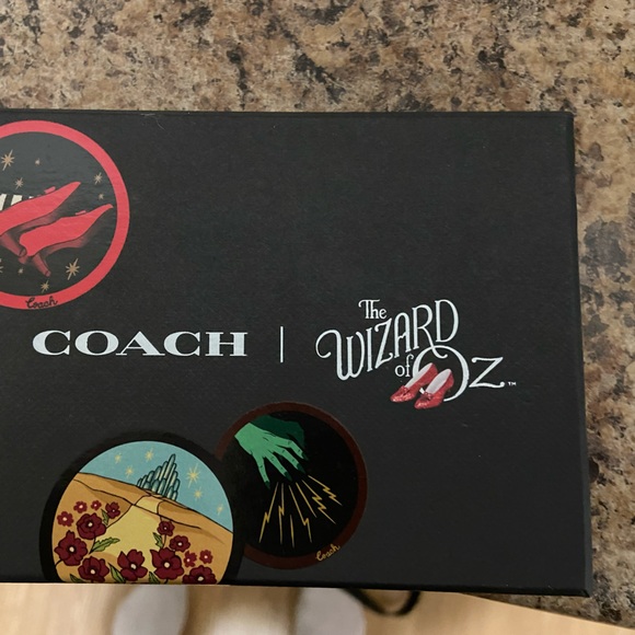 Wizard of oz keychain brand new - Picture 2 of 4
